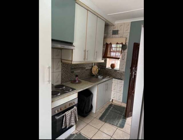 3 BEDROOM HOUSE FOR SALE IN SOUTH HILLS